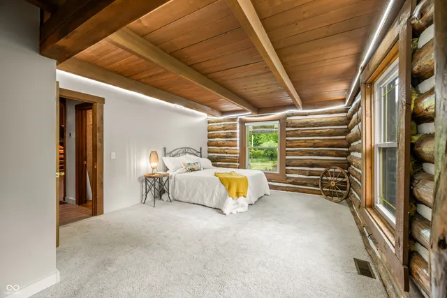 $489,900 | 6968 South 300 West, Trafalgar, IN 46181