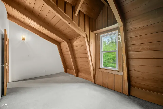 $489,900 | 6968 South 300 West, Trafalgar, IN 46181