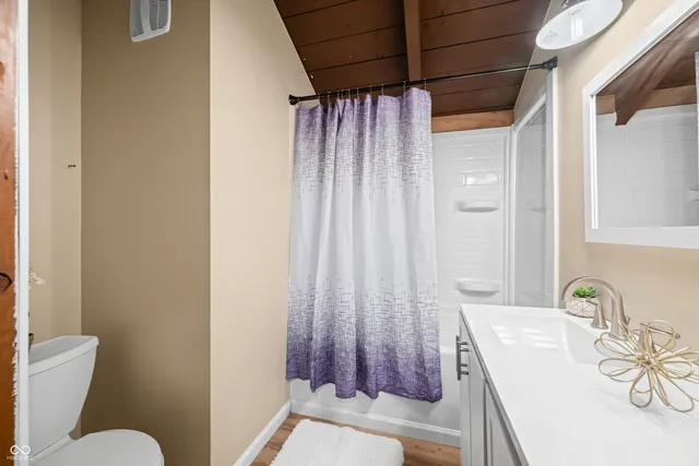 $489,900 | 6968 South 300 West, Trafalgar, IN 46181