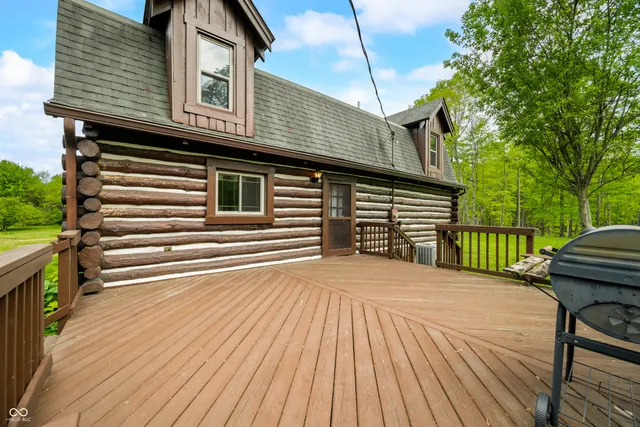 $489,900 | 6968 South 300 West, Trafalgar, IN 46181