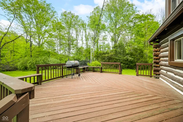 $489,900 | 6968 South 300 West, Trafalgar, IN 46181