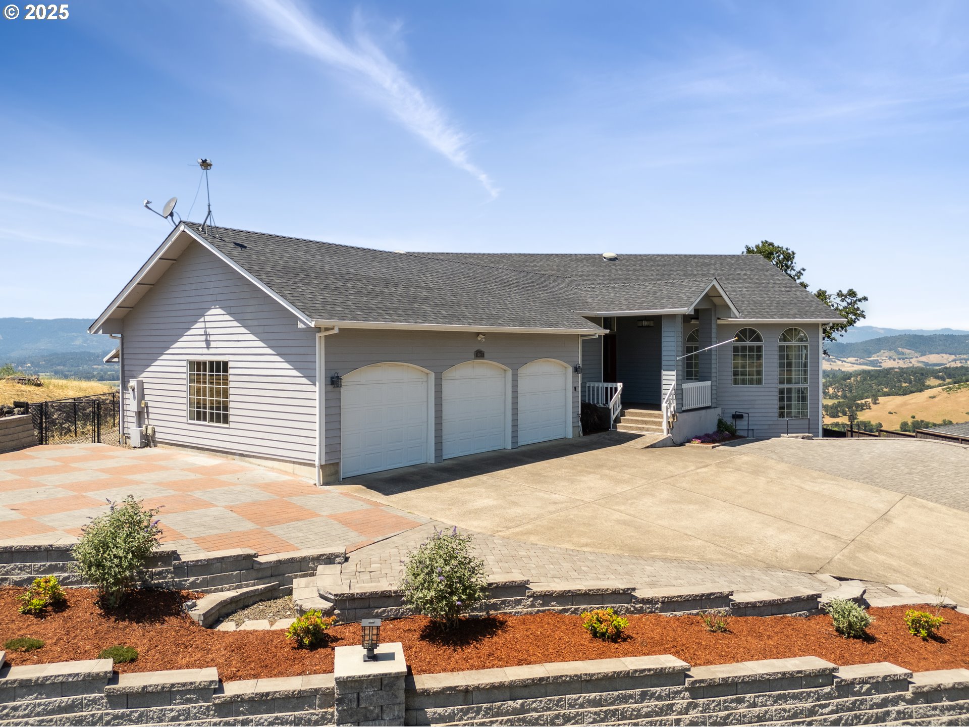 367 Ridgecrest Drive Roseburg, OR 97471 - Photo 3 of 48 Gallery Image 3