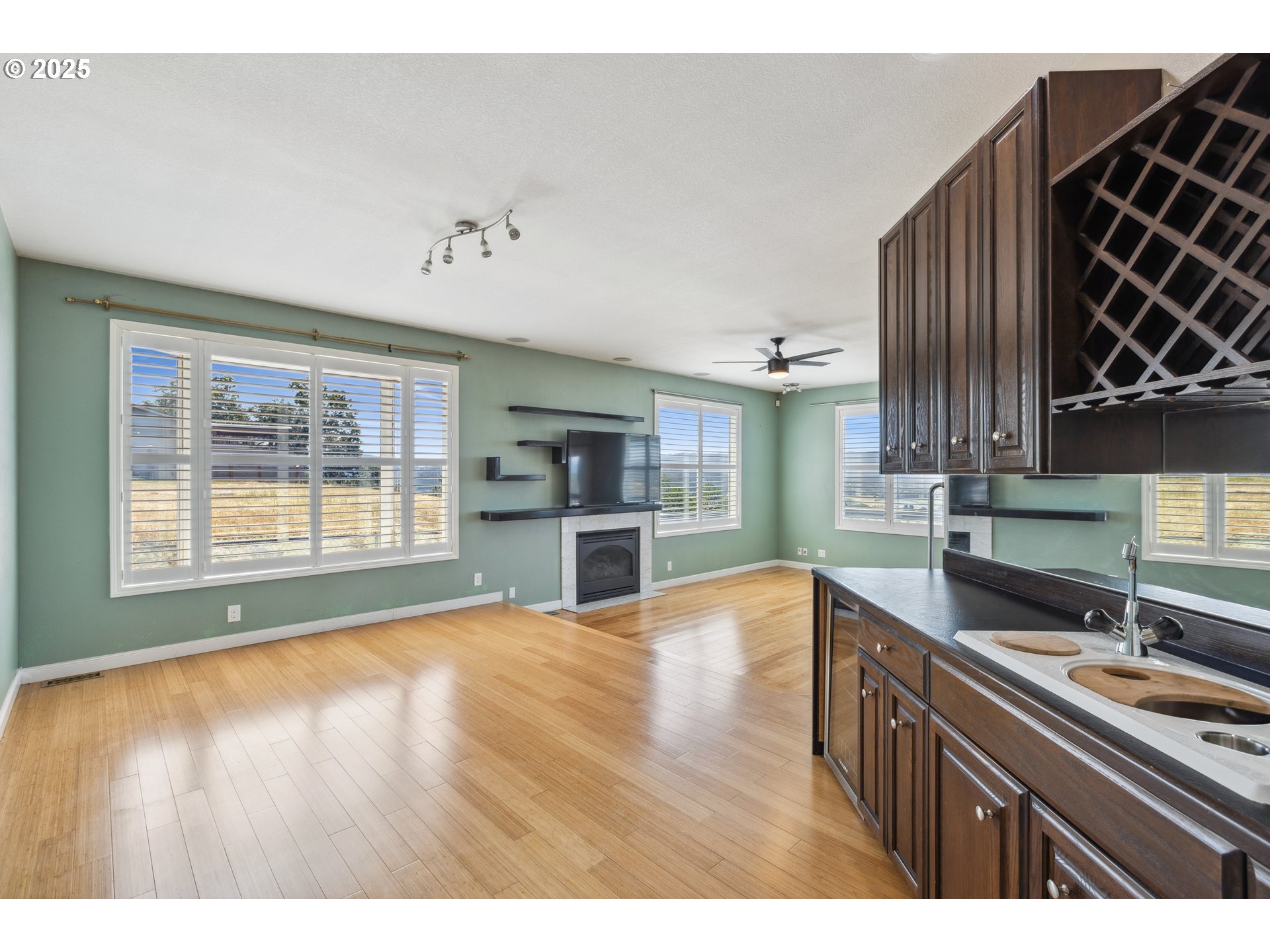 367 Ridgecrest Drive Roseburg, OR 97471 - Photo 10 of 48 Gallery Image 10