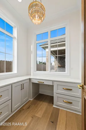 $999,000 | 208 Crossbill Drive, Lafayette, LA 70508