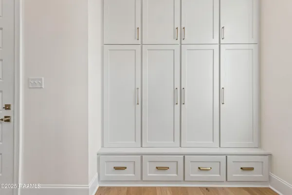 $999,000 | 208 Crossbill Drive, Lafayette, LA 70508