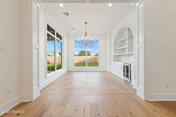 $999,000 | 208 Crossbill Drive, Lafayette, LA 70508