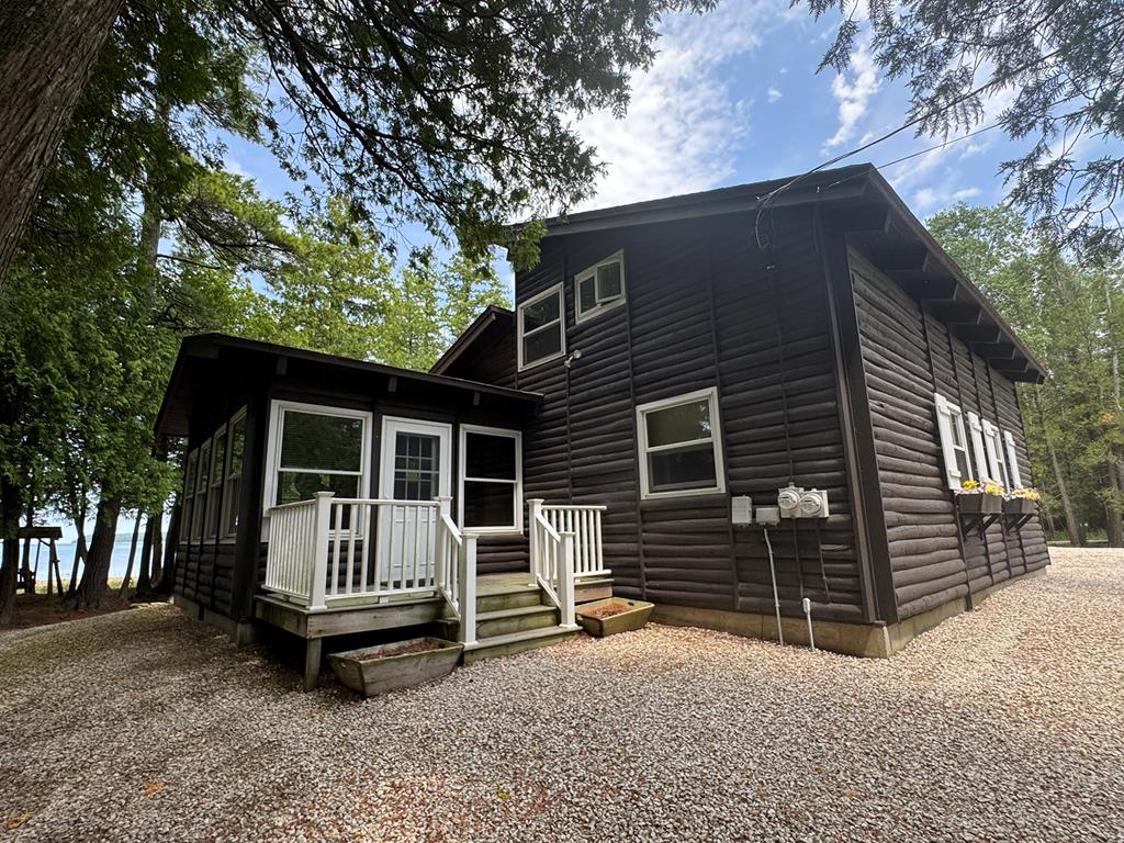2306 Green Bay Road Washington Island, WI 54246 - Photo 3 of 38 Gallery Image 3