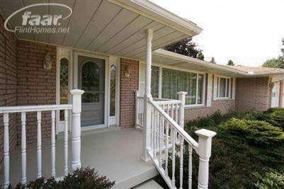 3230 Shannon Road Burton, MI 48529 - Photo 3 of 9 20414832-2.JPG