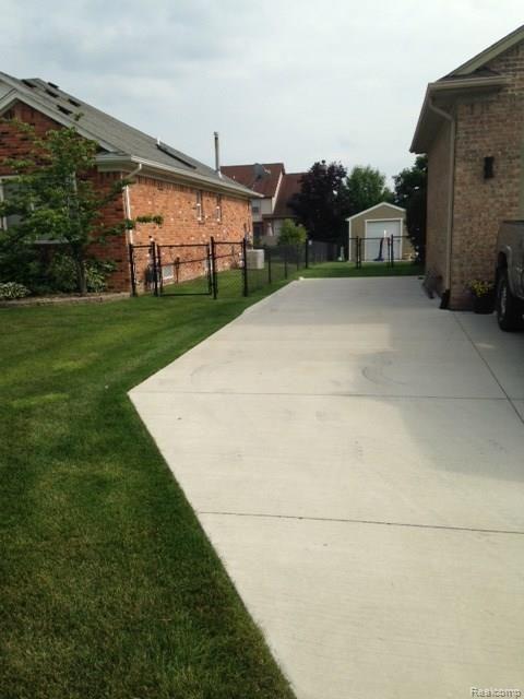 28308 Charleen Road Chesterfield, MI 48047 - Photo 2 of 30
