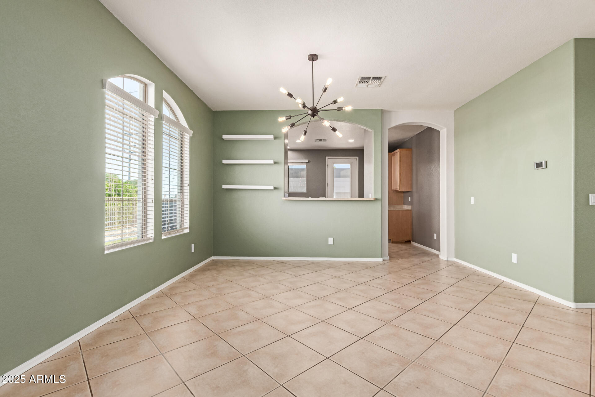 7405 South 19th Street Phoenix, AZ 85042 - Photo 4 of 22 07 - 19th