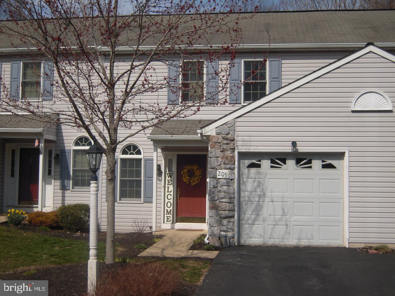 209 Topland Drive Lancaster, PA 17601 - Photo 1 of 16
