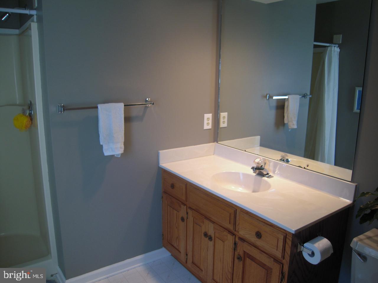 209 Topland Drive Lancaster, PA 17601 - Photo 11 of 16