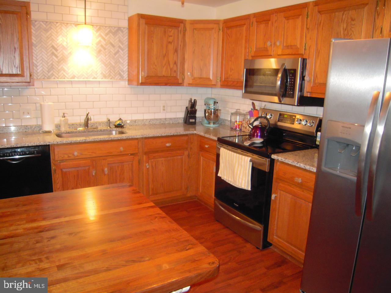 209 Topland Drive Lancaster, PA 17601 - Photo 6 of 16
