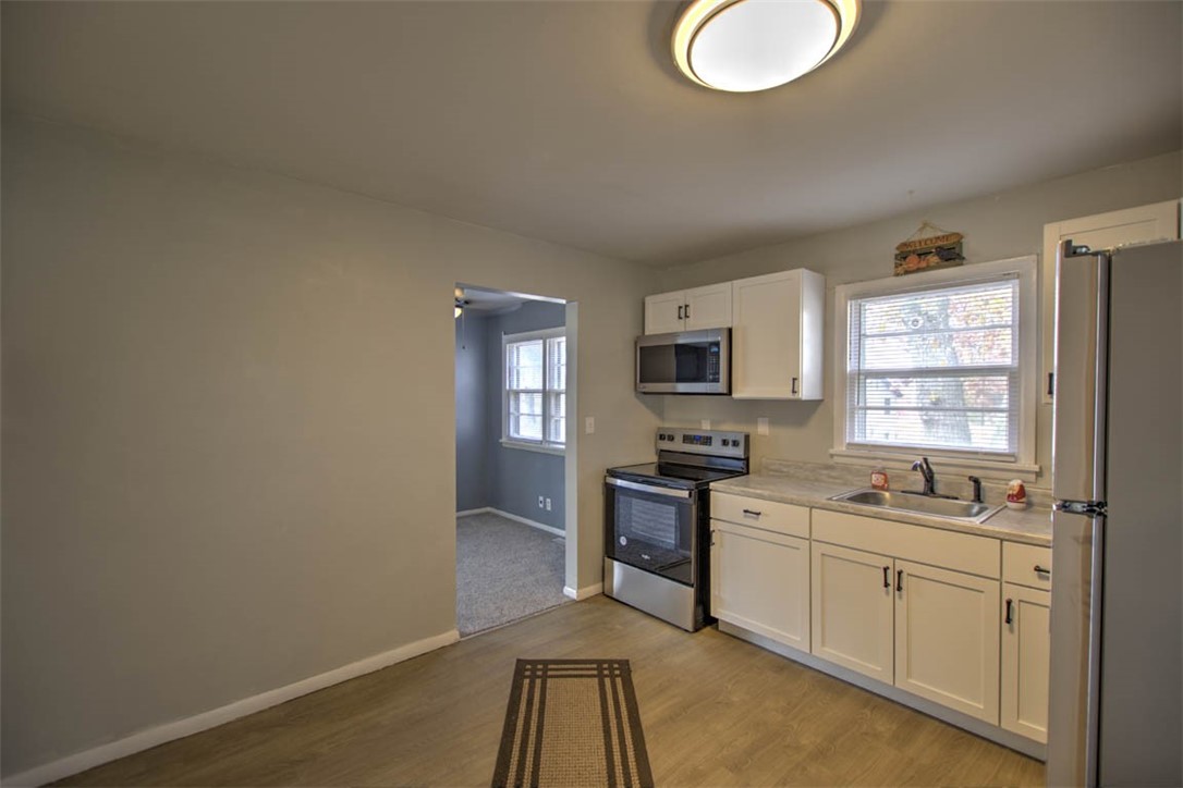 2 4th Drive Decatur, IL 62521 - Photo 11 of 24 Gallery Image 11