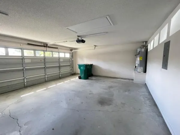$2,295 | 925 Village Lane, Fort Walton Beach, FL 32547