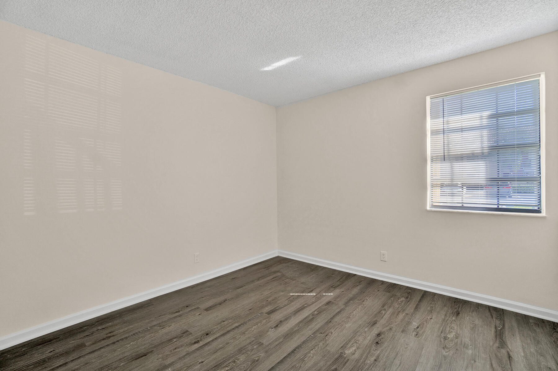 3171 Leewood Terrace, Unit L133 Boca Raton, FL 33431 - Photo 15 of 37 15 (2)