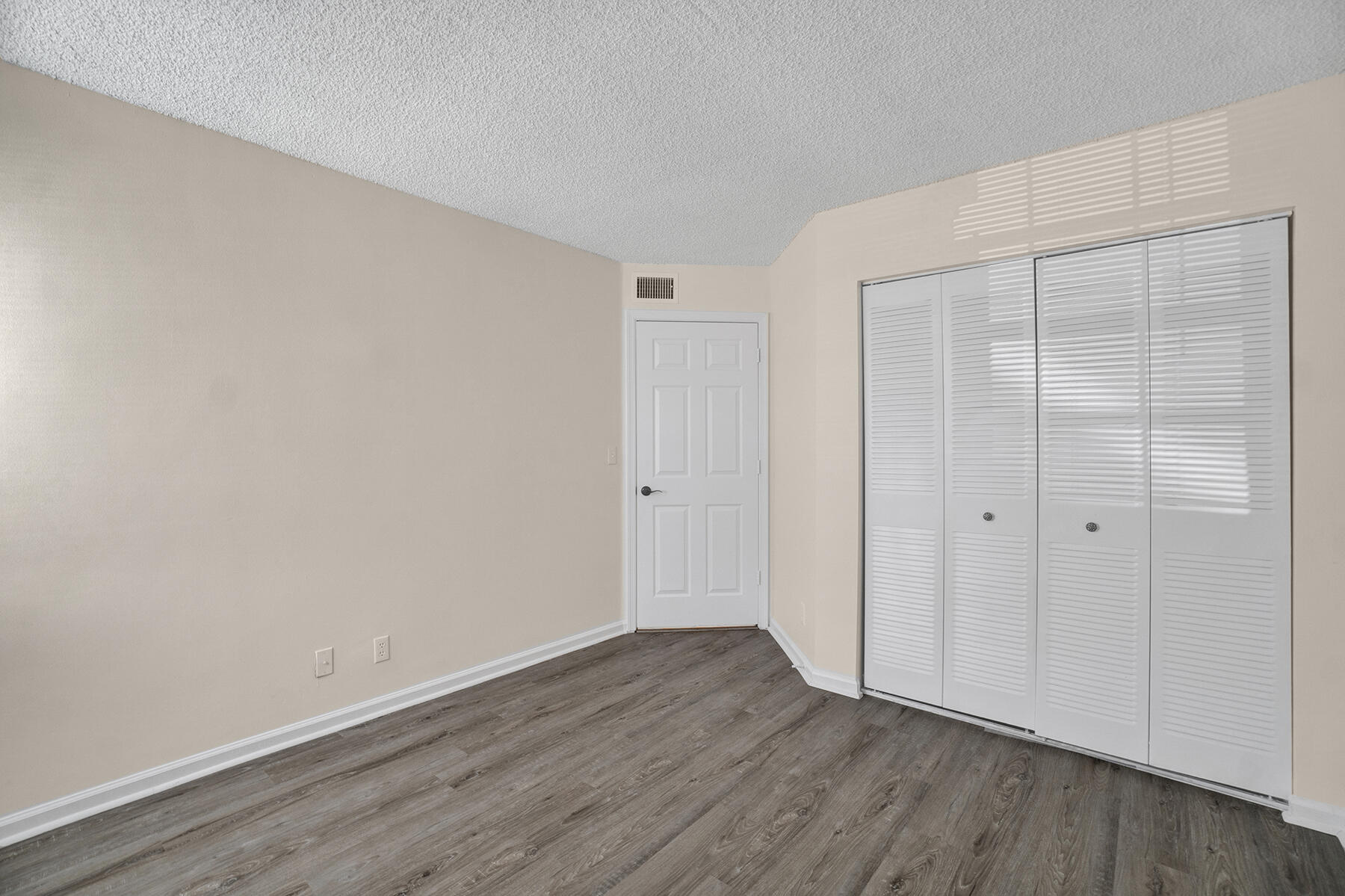 3171 Leewood Terrace, Unit L133 Boca Raton, FL 33431 - Photo 17 of 37 17 (2)
