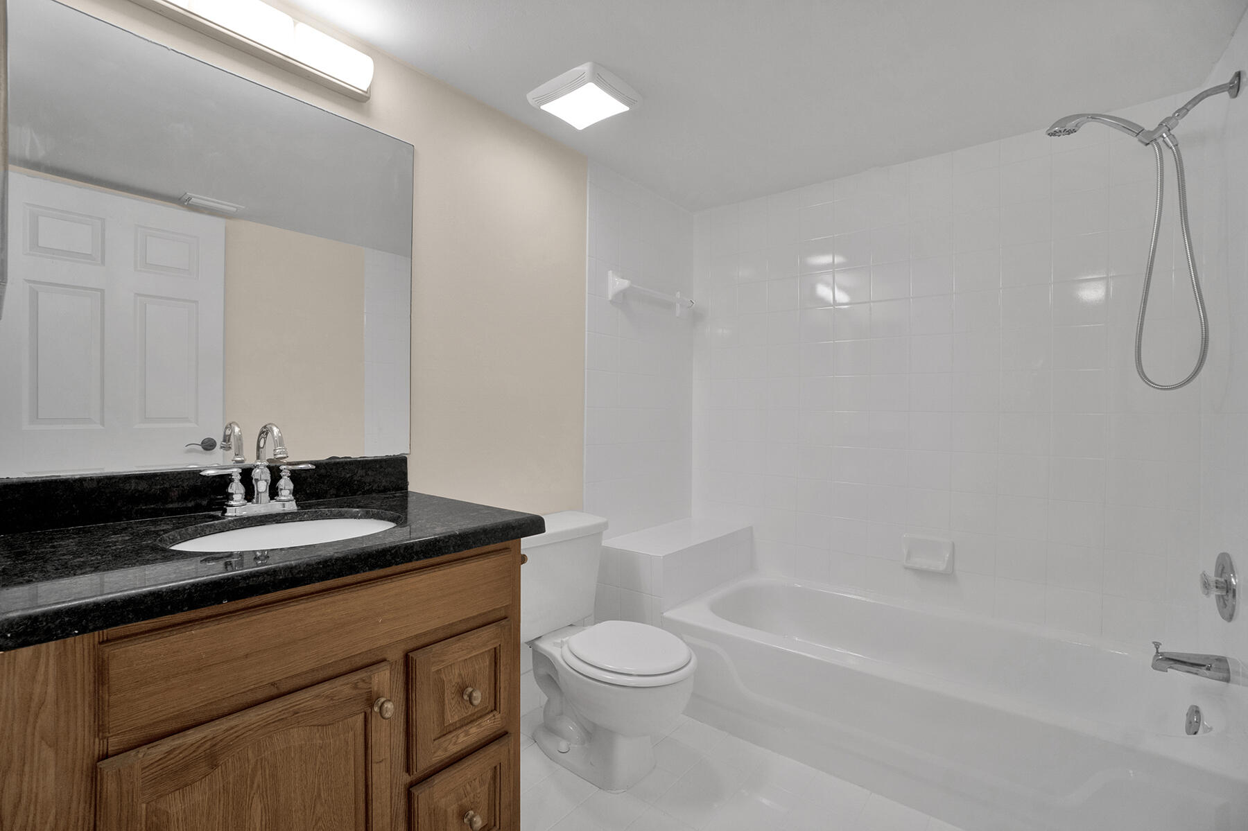 3171 Leewood Terrace, Unit L133 Boca Raton, FL 33431 - Photo 18 of 37 18 (2)