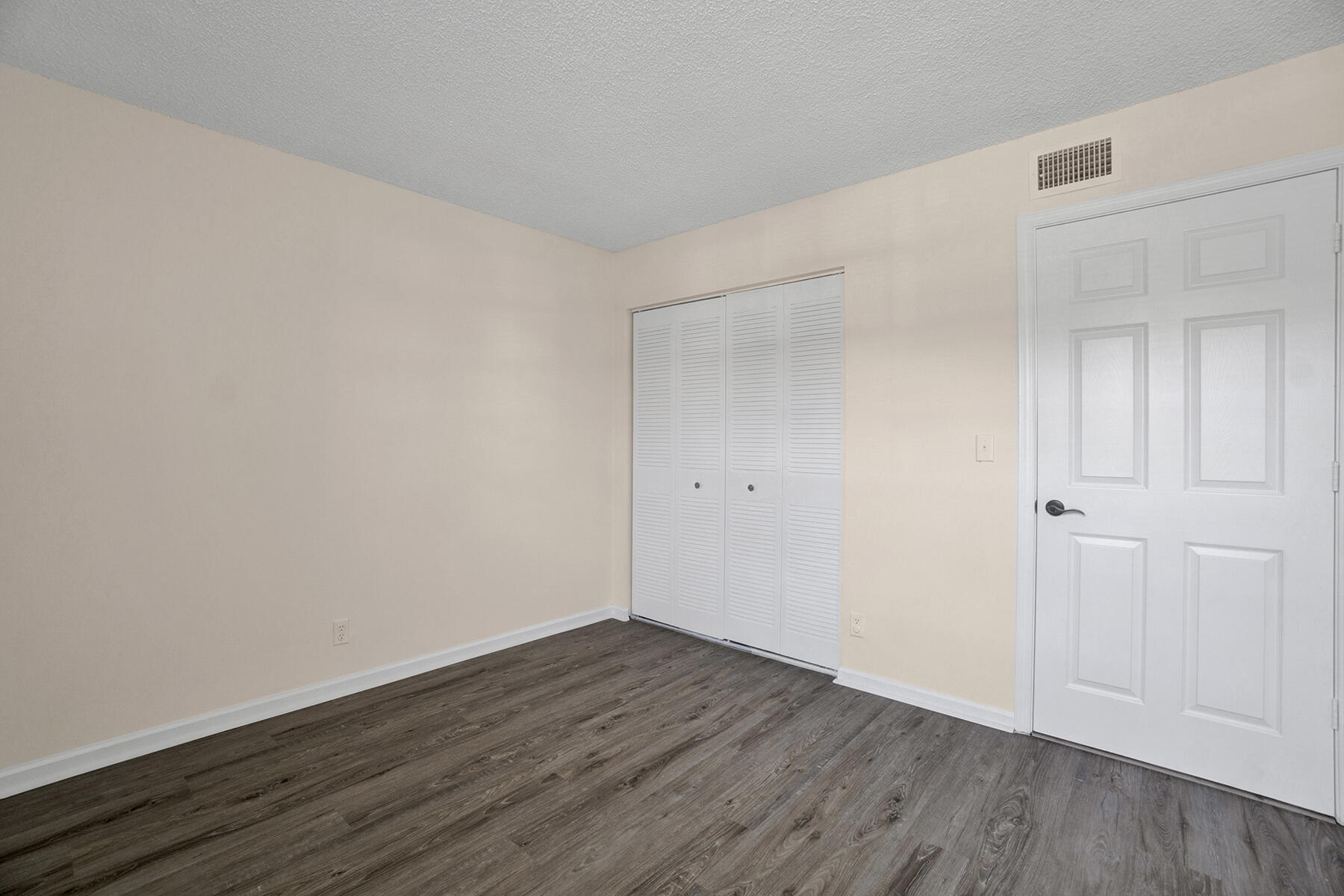 3171 Leewood Terrace, Unit L133 Boca Raton, FL 33431 - Photo 20 of 37 20 (2)