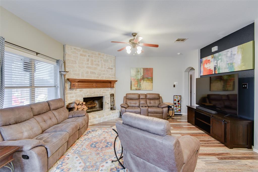 1038 Shepard Lane Lavon, TX 75166 - Photo 10 of 34