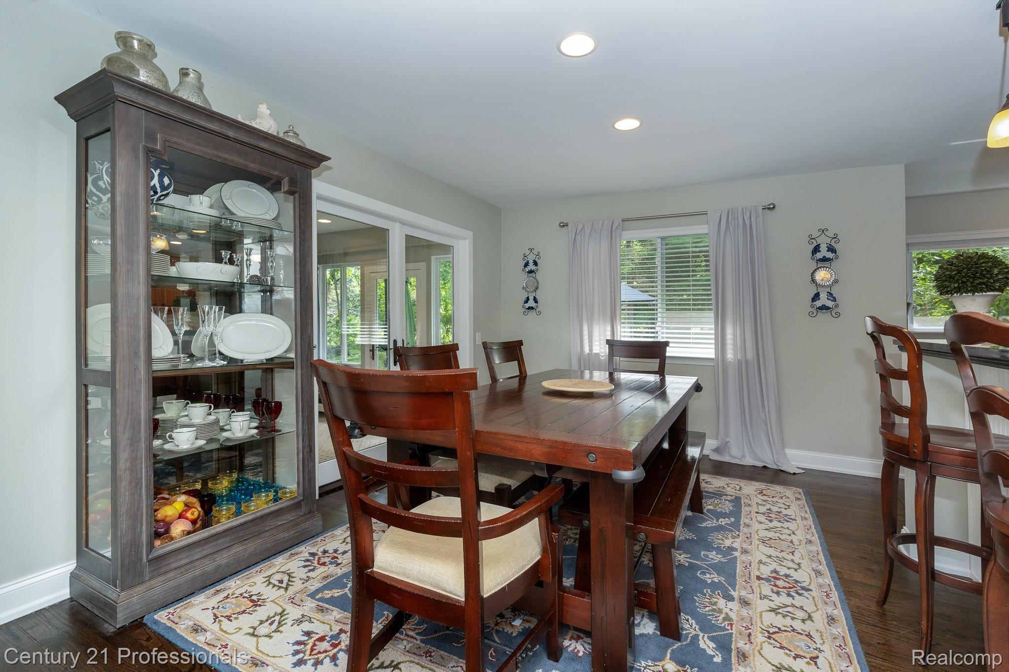 1155 Portsmouth Road Rochester, MI 48309 - Photo 8 of 60 Portsmouth MLS-009.jpg