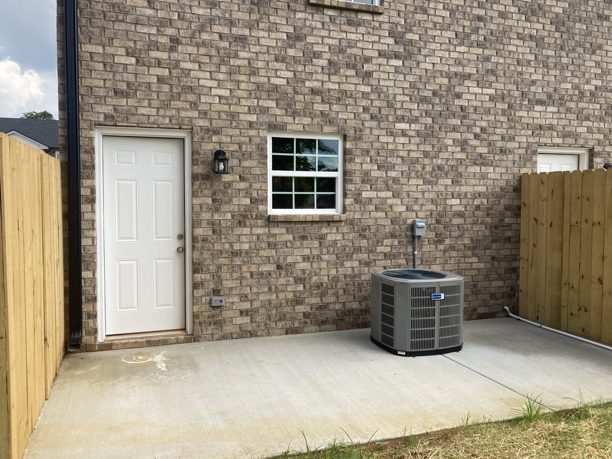 914 Peachers Mill Road, Unit E Clarksville, TN 37042 - Photo 23 of 30 a view of empty room with windows