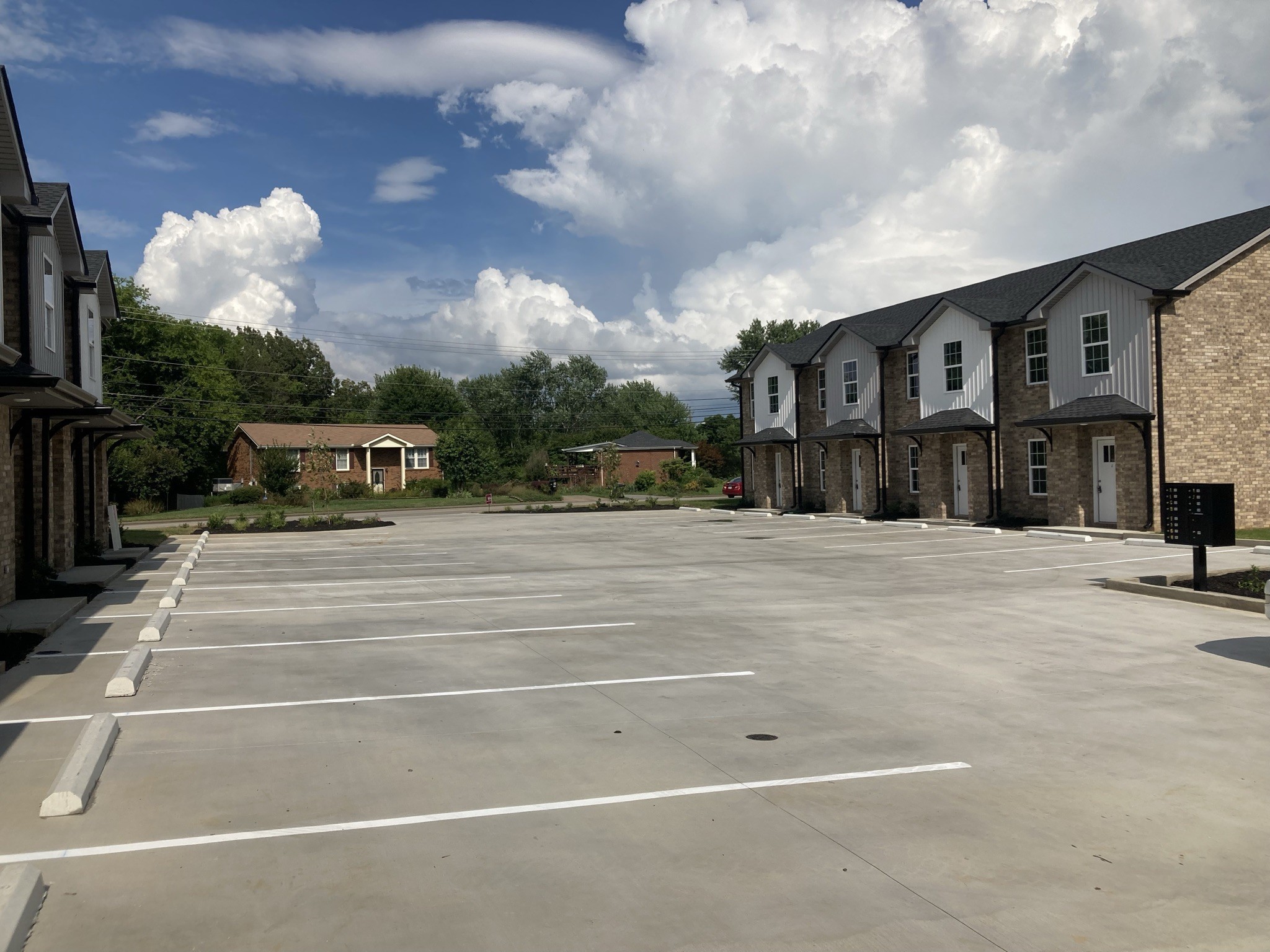 914 Peachers Mill Road, Unit E Clarksville, TN 37042 - Photo 27 of 30 a view of a house with a street
