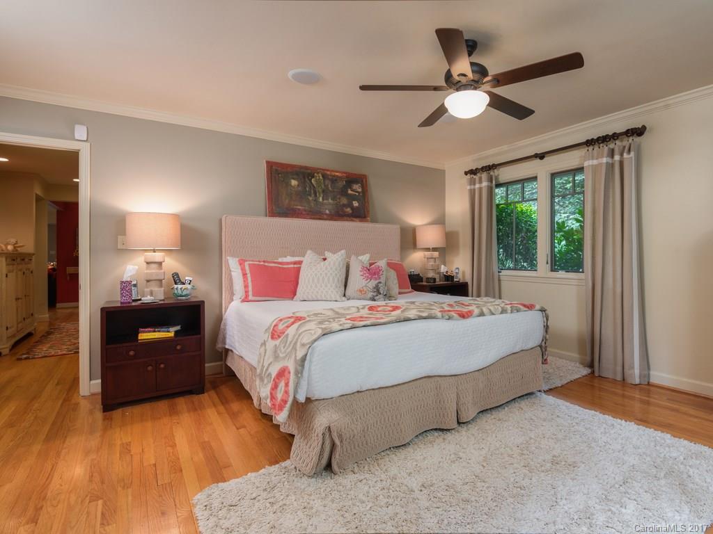 390 Windsor Road Asheville, NC 28804 - Photo 14 of 24 Gallery Image 14