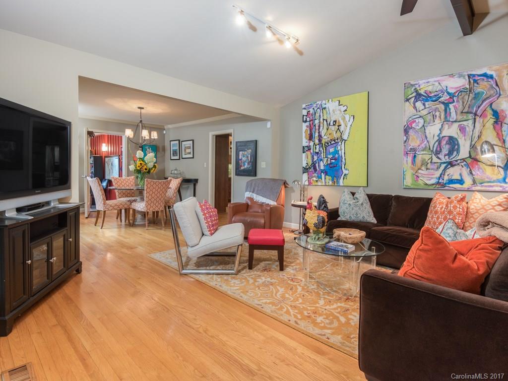 390 Windsor Road Asheville, NC 28804 - Photo 9 of 24 Gallery Image 9