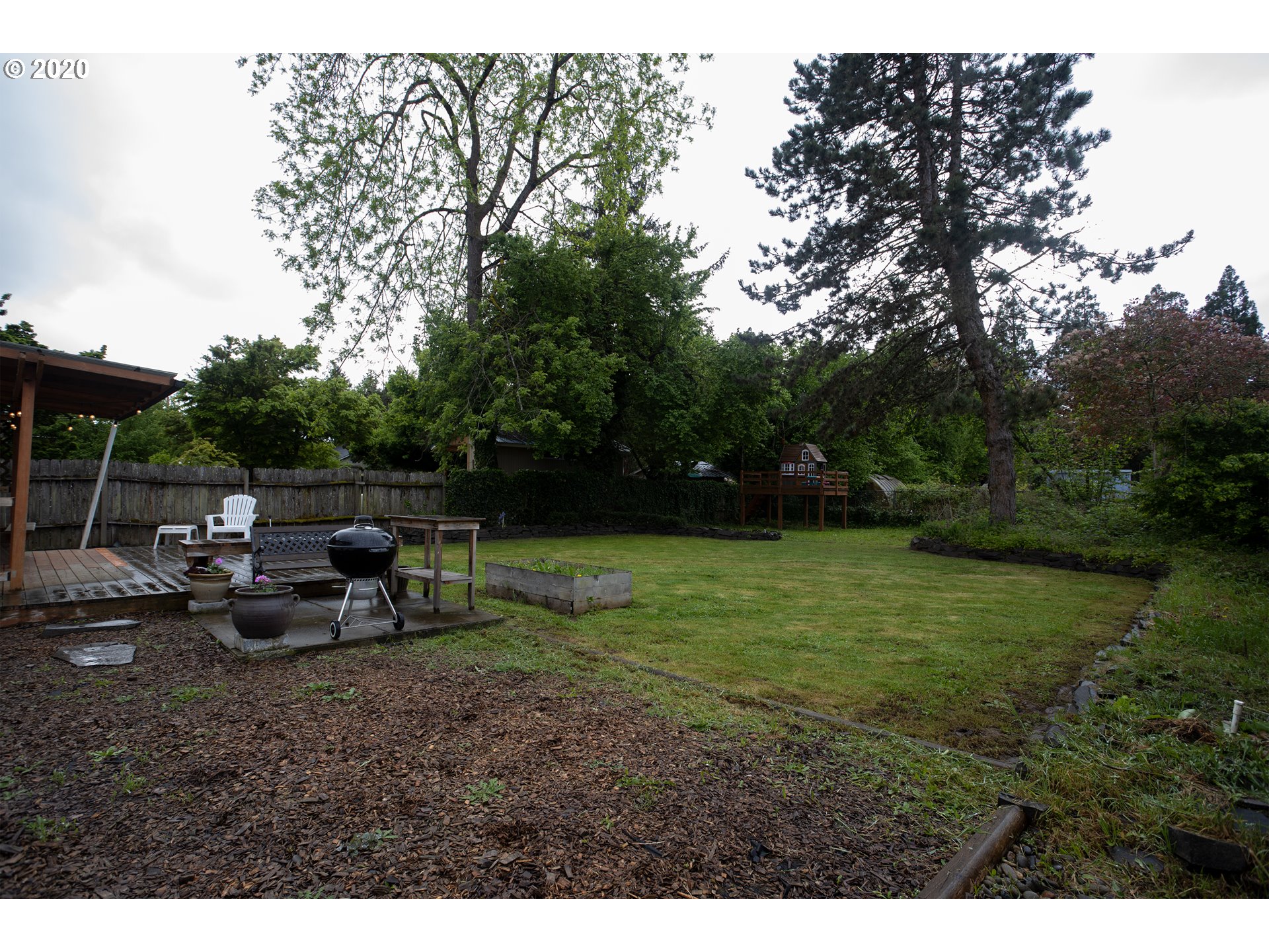 1064 North 3rd Place Springfield, OR 97477 - Photo 22 of 26