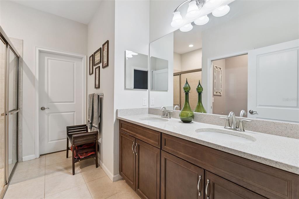 5714 Colony Glen Road Lithia, FL 33547 - Photo 15 of 68 Gallery Image 15