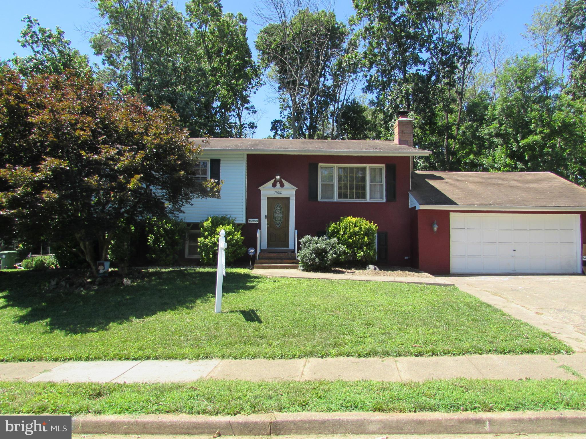 7508 Castle Road Manassas, VA 20109 - Photo 1 of 25 Exterior (Front)