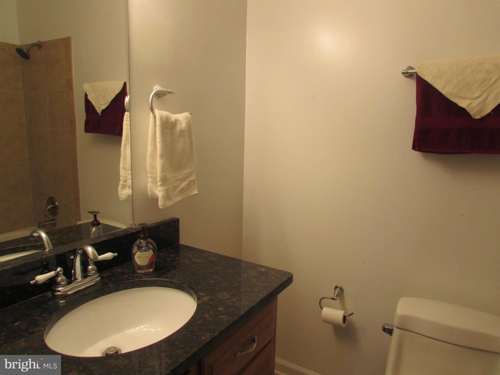 7508 Castle Road Manassas, VA 20109 - Photo 9 of 25 Bath