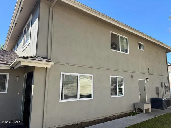 $390,000 | 676 Avenida Del Platino, Newbury Park, CA 91320