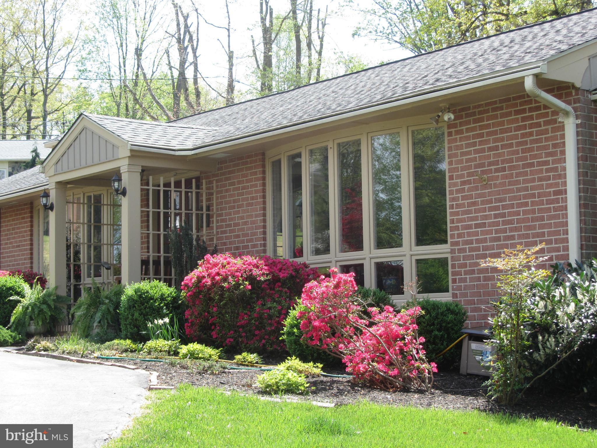 901 Huntsman Road Towson, MD 21286 - Photo 29 of 30 a front view of house with yard