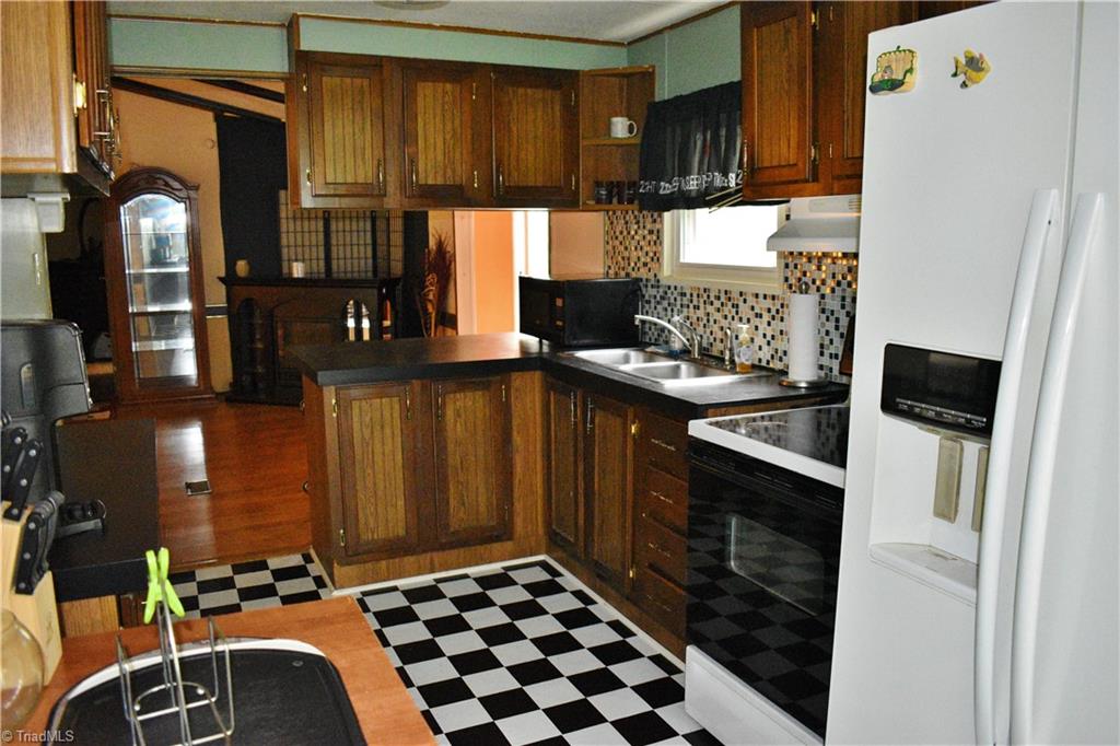 326 Beulah Church Road Lowgap, NC 27024 - Photo 13 of 22 Kitchen