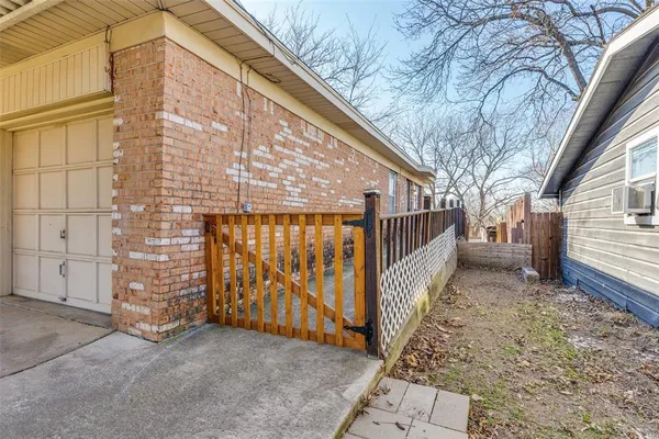 $341,000 | 1304 South Hatcher Street, Decatur, TX 76234