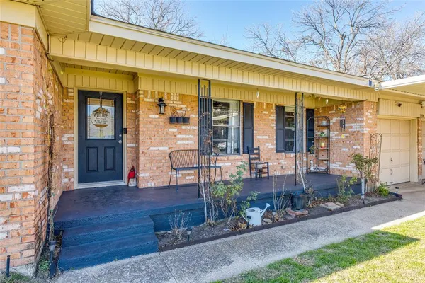 $341,000 | 1304 South Hatcher Street, Decatur, TX 76234