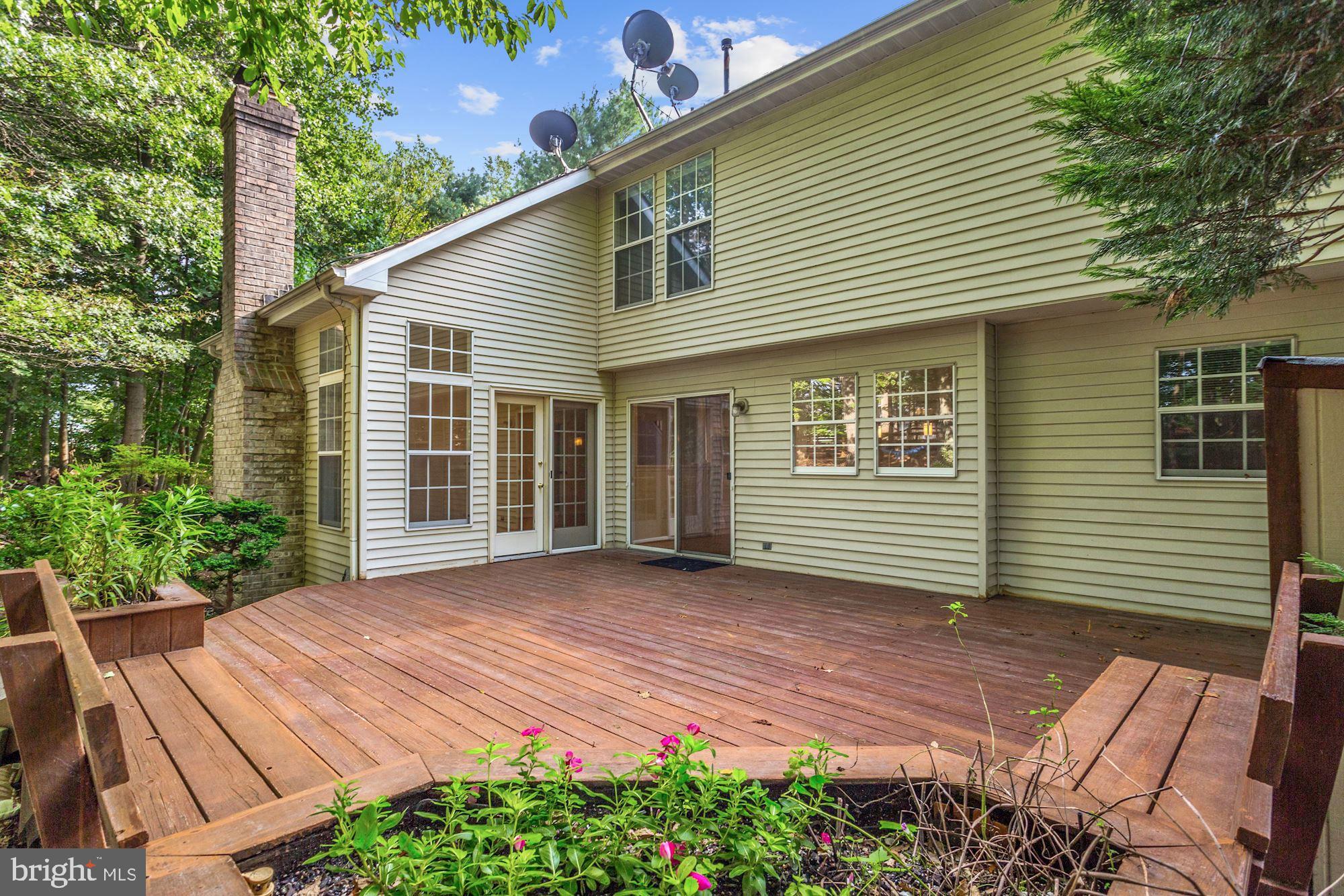 6253 Martin Road Columbia, MD 21044 - Photo 18 of 56 Deck w| Seating