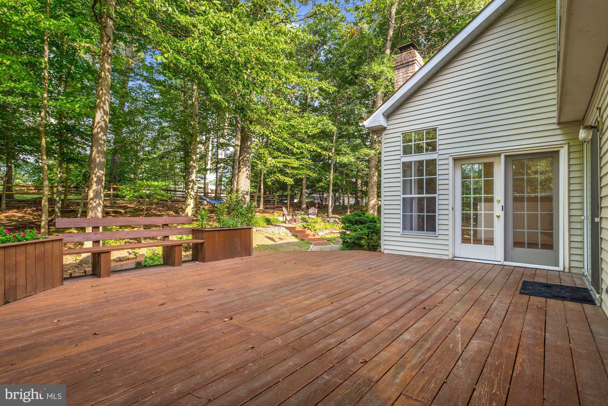6253 Martin Road Columbia, MD 21044 - Photo 19 of 56 Deck w| Seating