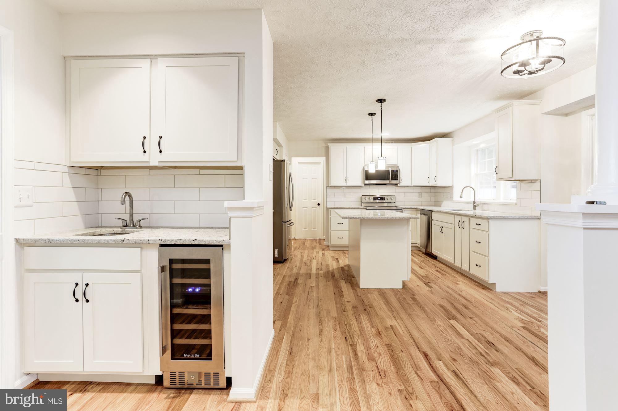 6253 Martin Road Columbia, MD 21044 - Photo 8 of 56 Stunning Renovated Kitchen