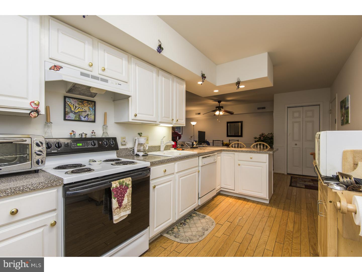 344 Brandon Road Norristown, PA 19403 - Photo 4 of 25 Gallery Image 4
