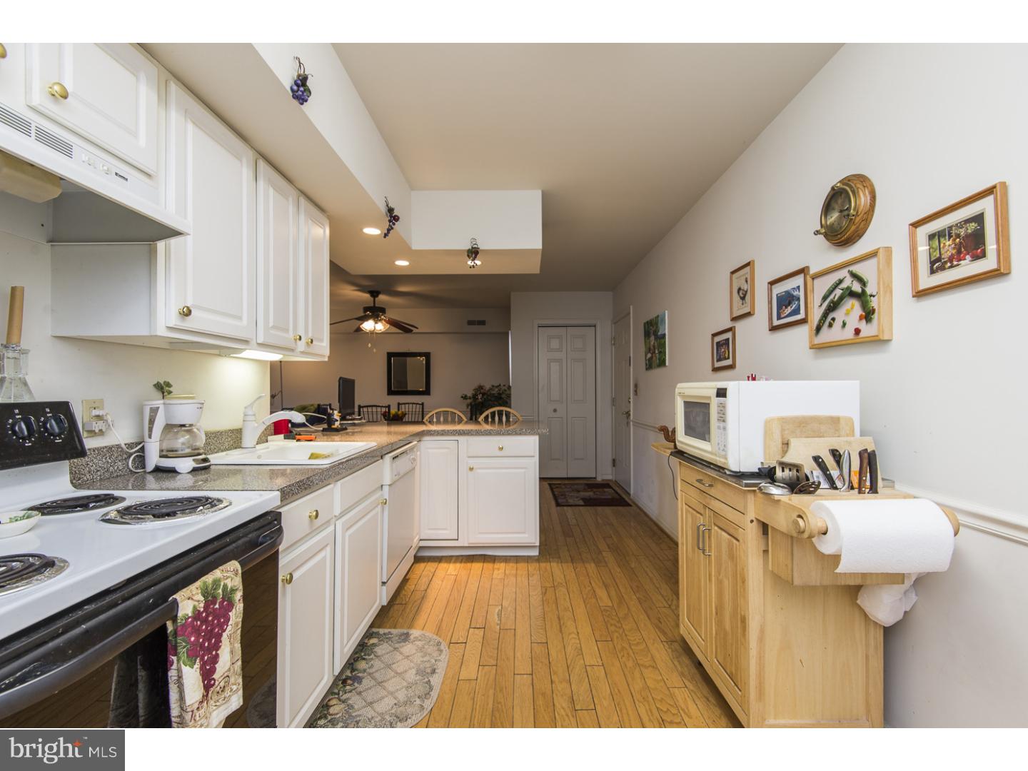 344 Brandon Road Norristown, PA 19403 - Photo 5 of 25 Gallery Image 5