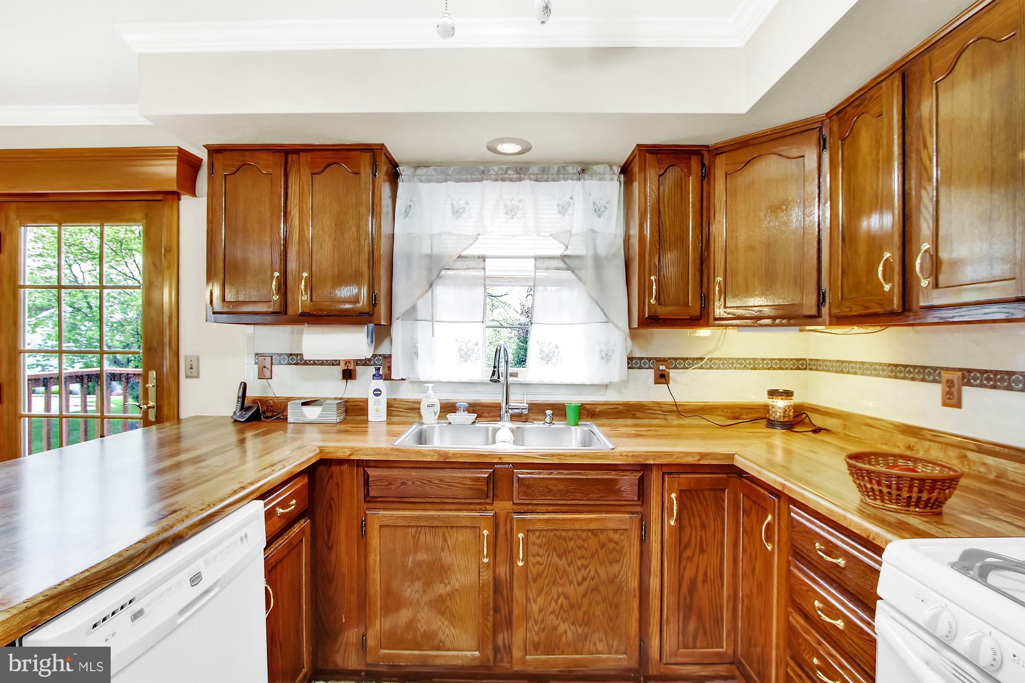 101 Chambers Ridge York, PA 17402 - Photo 11 of 27 Gallery Image 11