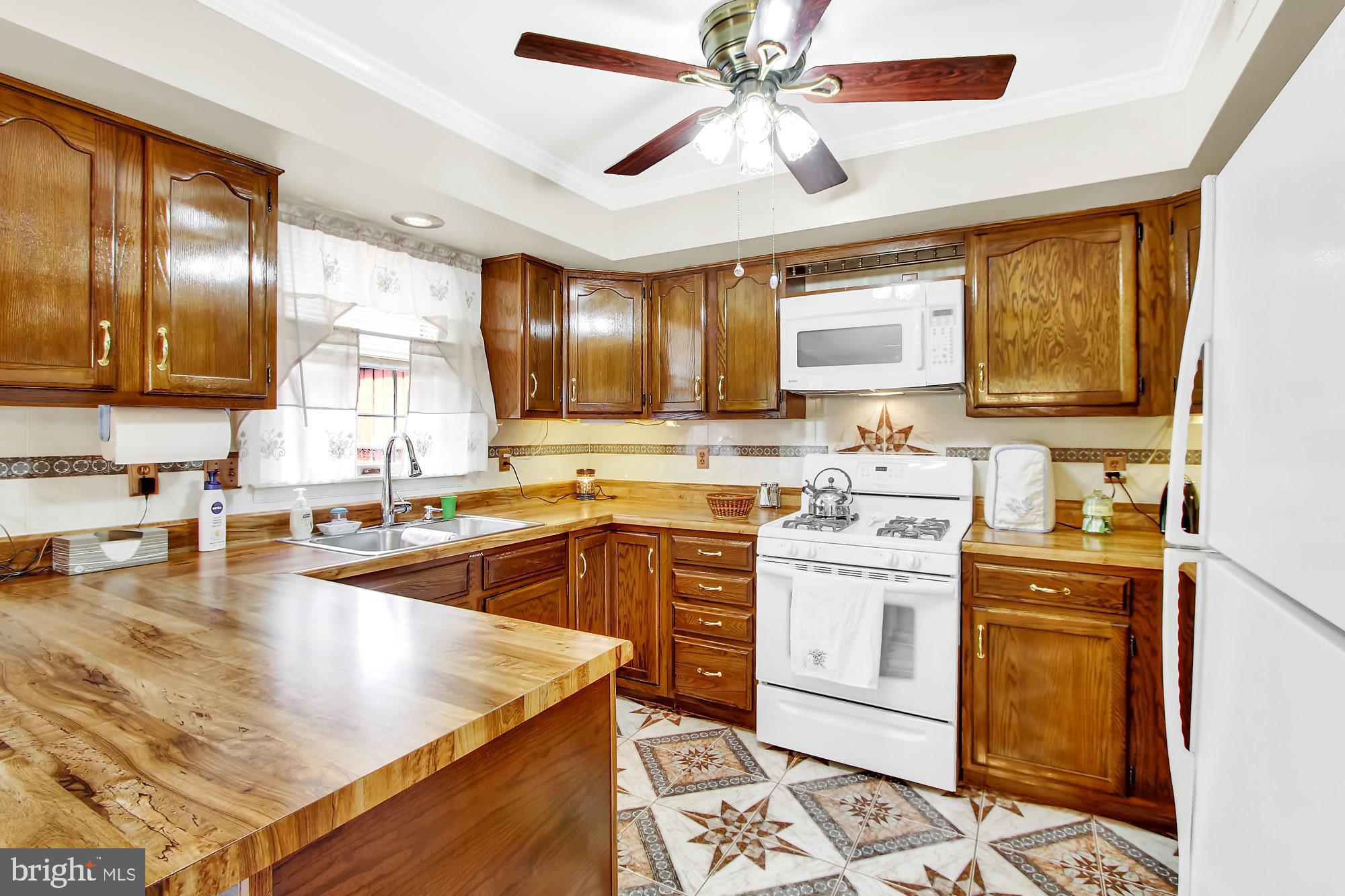 101 Chambers Ridge York, PA 17402 - Photo 10 of 27 Gallery Image 10