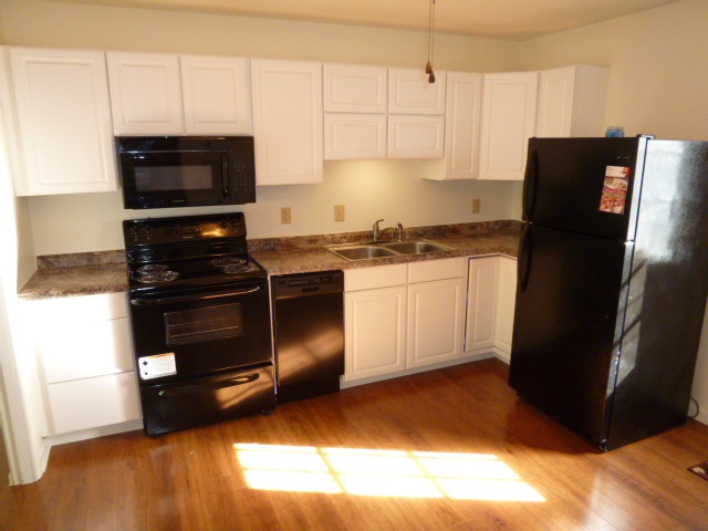 5121 Sherbrooke Road Evansville, IN 47710 - Photo 2 of 11 Gallery Image 2
