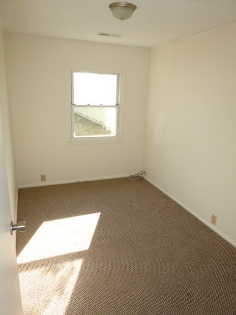 5121 Sherbrooke Road Evansville, IN 47710 - Photo 6 of 11 Gallery Image 6