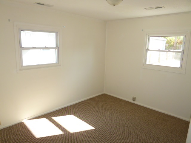 5121 Sherbrooke Road Evansville, IN 47710 - Photo 7 of 11 Gallery Image 7