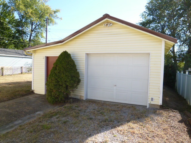 5121 Sherbrooke Road Evansville, IN 47710 - Photo 10 of 11 Gallery Image 10