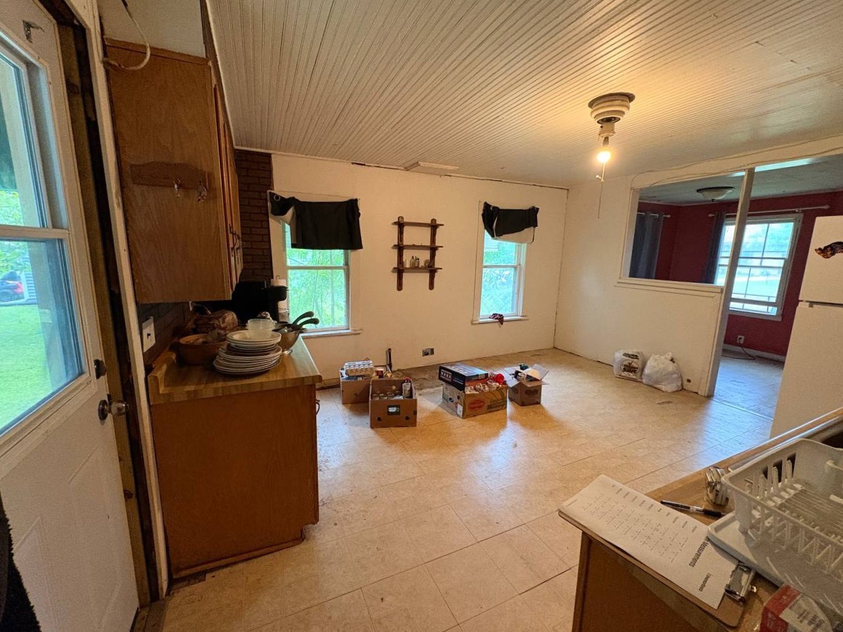 1002 Cora Avenue Rice Lake, WI 54868 - Photo 5 of 12